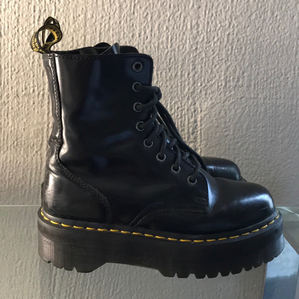 Dr Martens size 6 Jadon